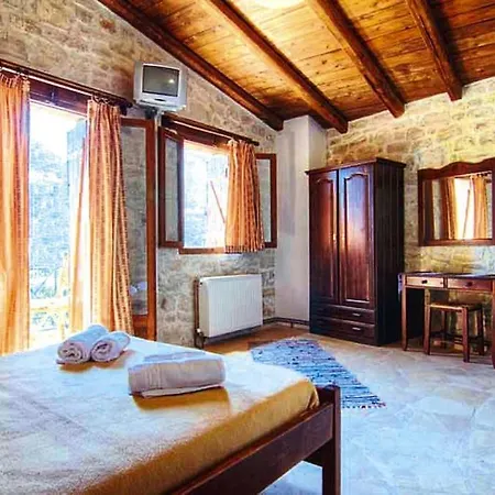 Homes Mayoralas, Periana شقة